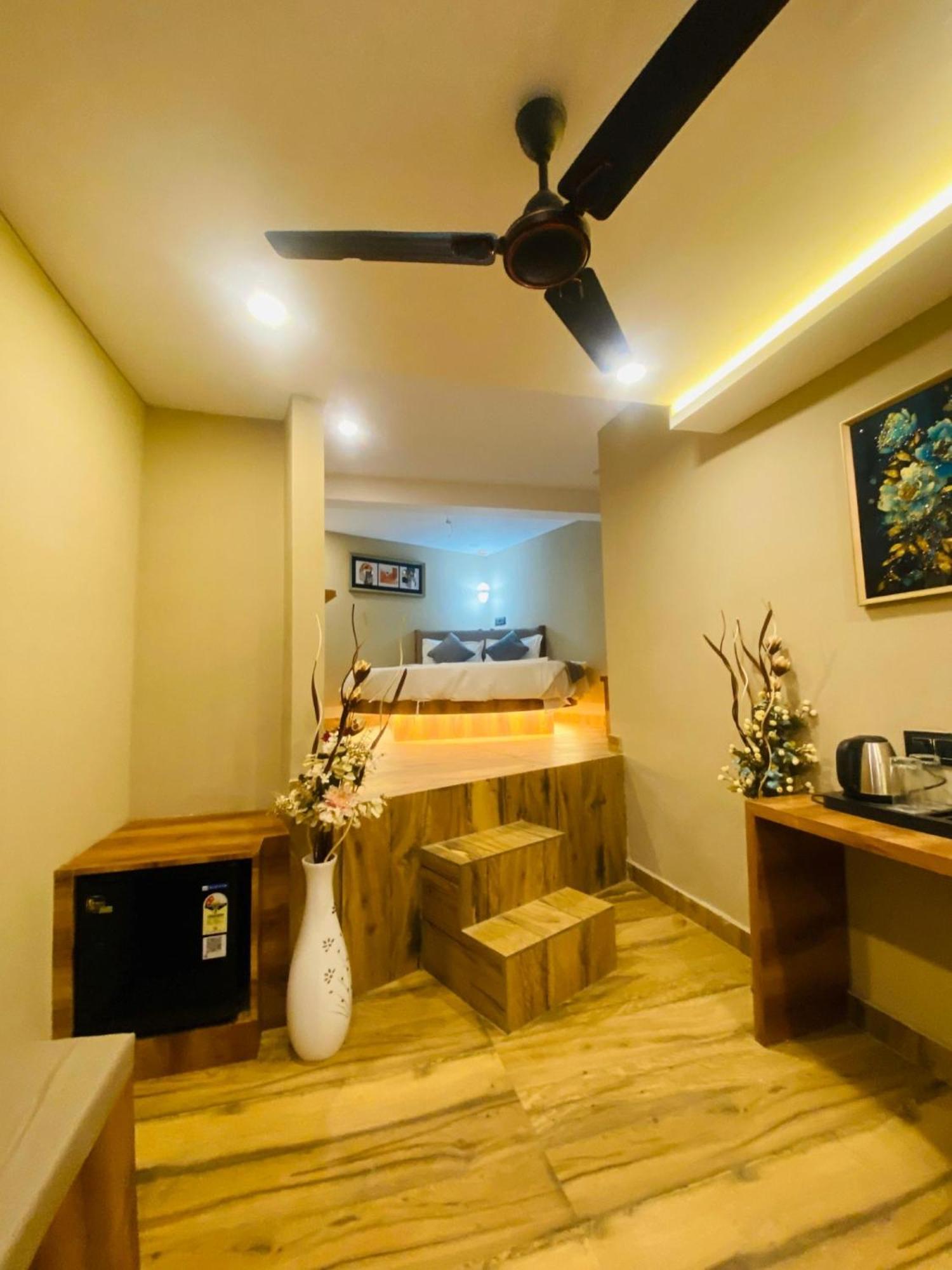 Hotel Zara International Мумбай Екстериор снимка